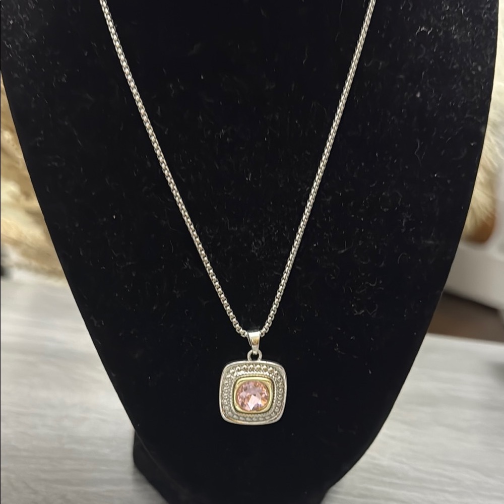 Elegant Pink Pendant Necklace